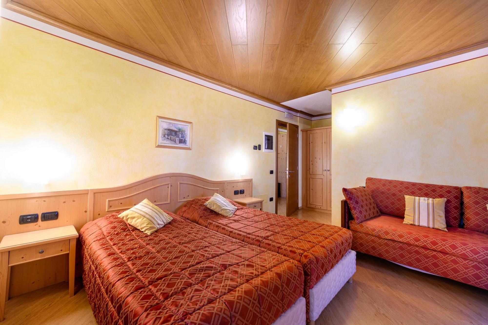 Hotel Garni Le Corti Grosotto Eksteriør billede