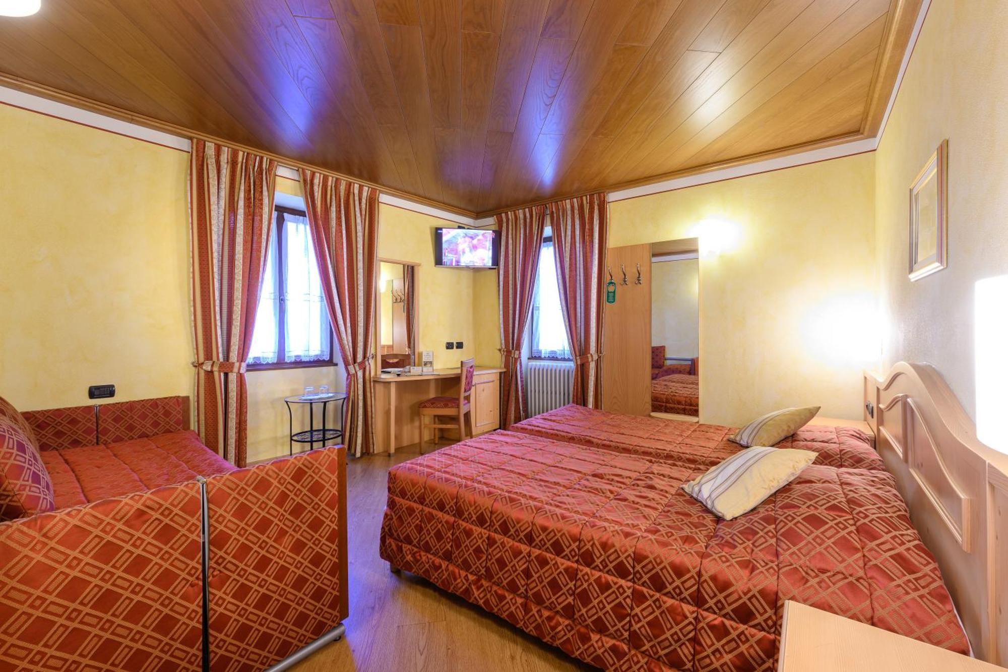 Hotel Garni Le Corti Grosotto Eksteriør billede